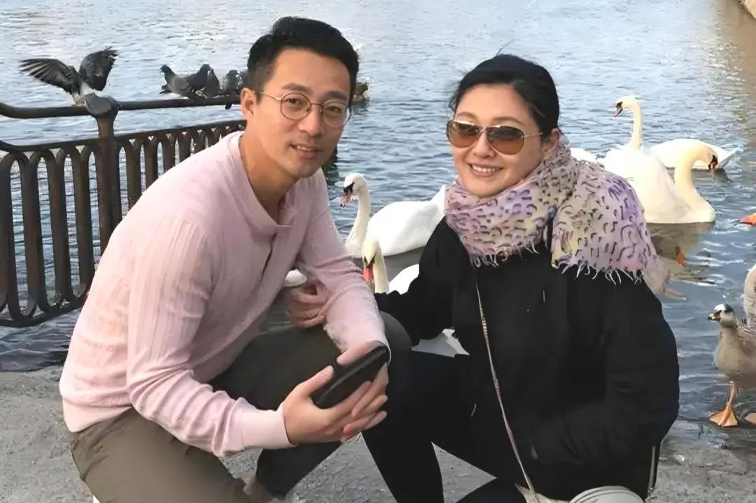 具俊晔后台硬，当上选秀节目导师，台湾博主透露：大S帮牵线插图2
