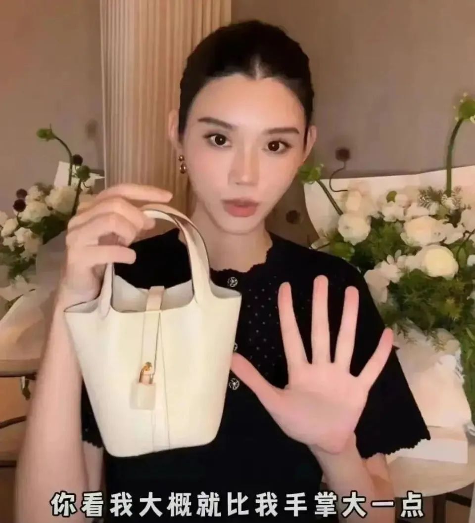 看了12岁甜馨的生日照，才知道真名媛不一定要堆满奢侈品插图1