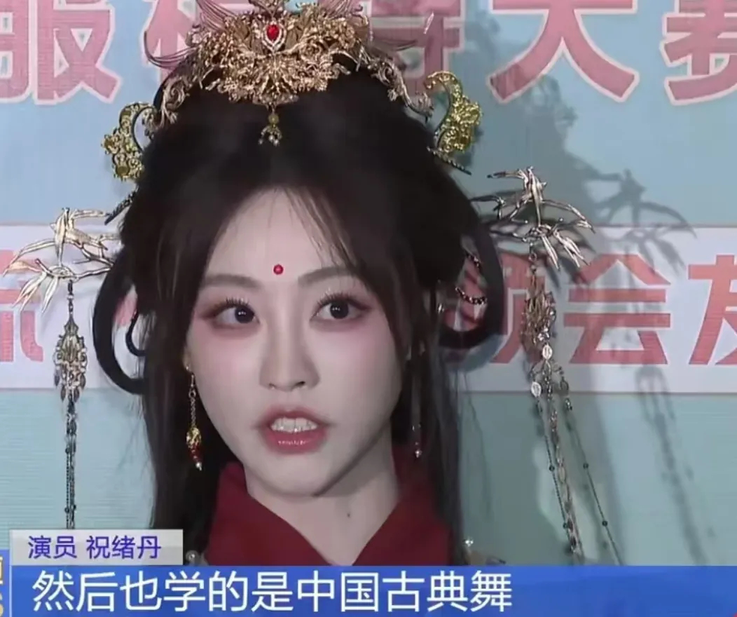 央视高清镜头下，女明星整容和原妆差别大，一眼看穿插图