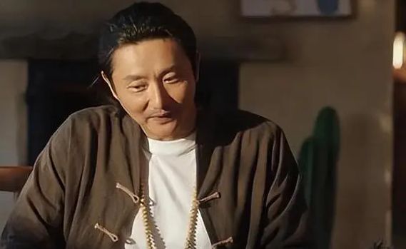 《白夜破晓》里裴家易成了替死鬼，韦东在背后操纵一切，真正的大Boss到底是谁？插图