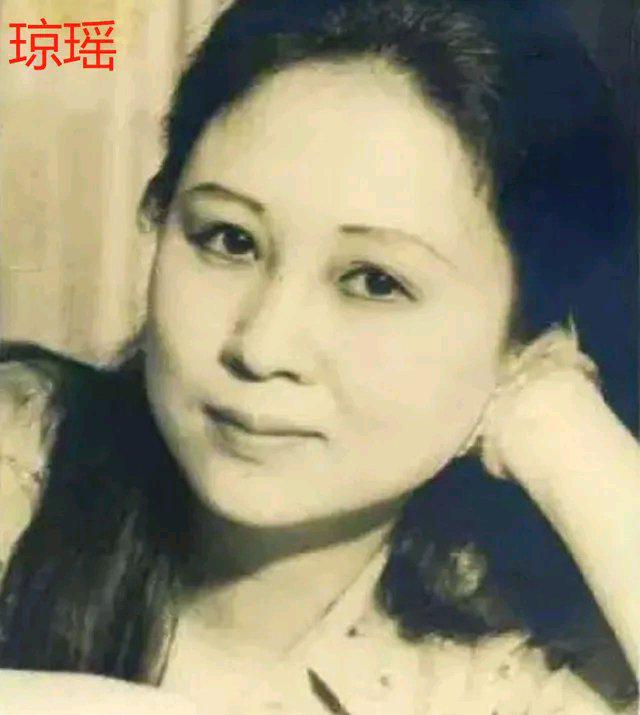 86岁琼瑶离世，遗书里说不想慢慢凋零，这辈子没遗憾了插图1