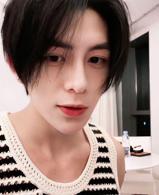 狗仔曝英皇艺人余衍隆骗女粉丝八百万被抓，聊天记录惊人插图