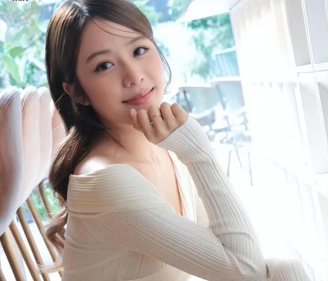 港姐冠军庄子璇坦言后悔参赛，夺冠后压力山大，天天哭个不停插图1
