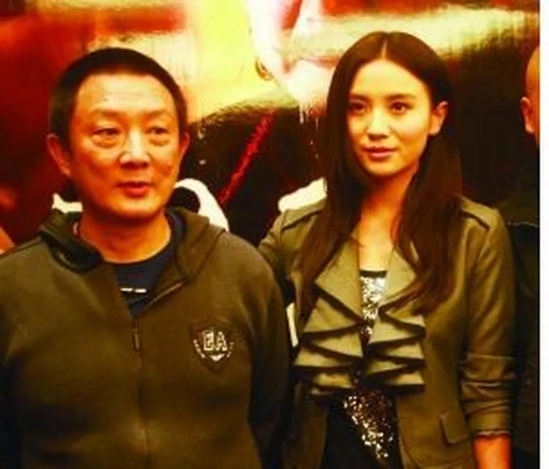 宋佳王伟领证了！出道以来的恋情故事超精彩，敢爱敢恨还卷入名导传闻插图