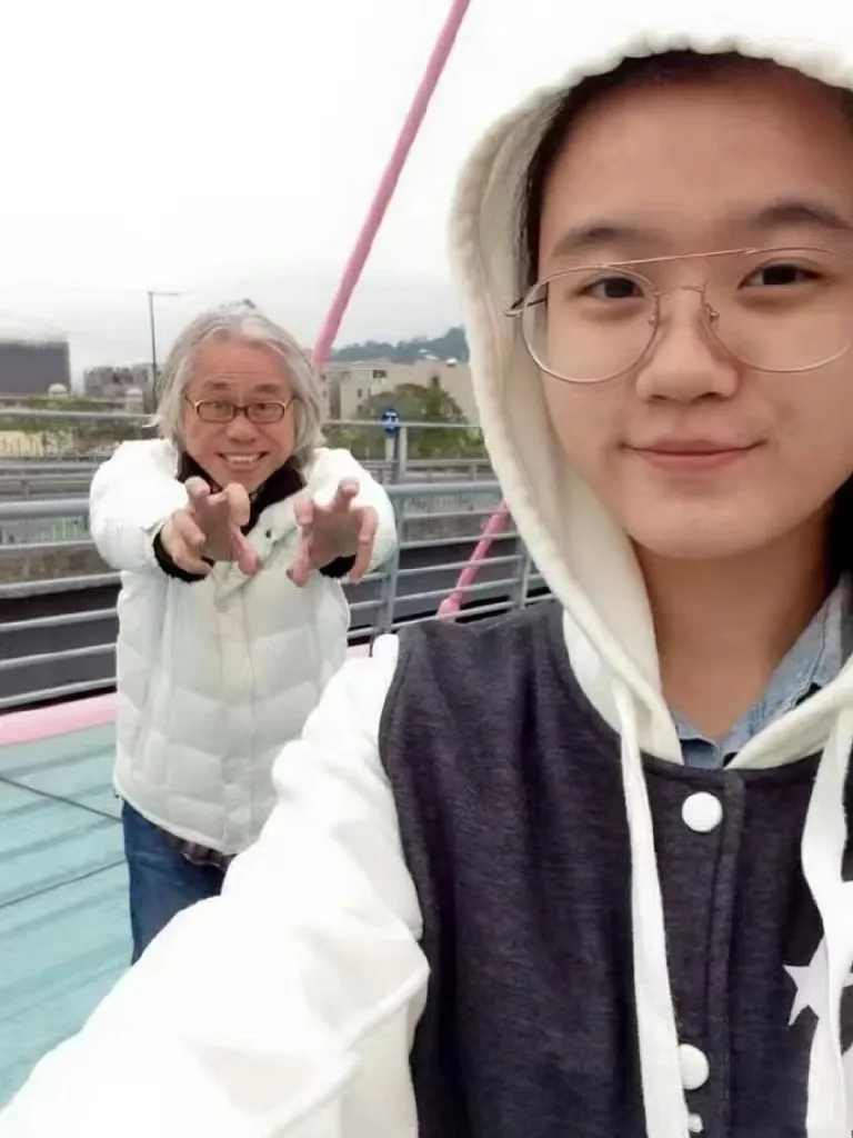 精神状态好多了！爷孙恋女主角罕见回应近况：生病确实带来了麻烦，真的很抱歉插图2