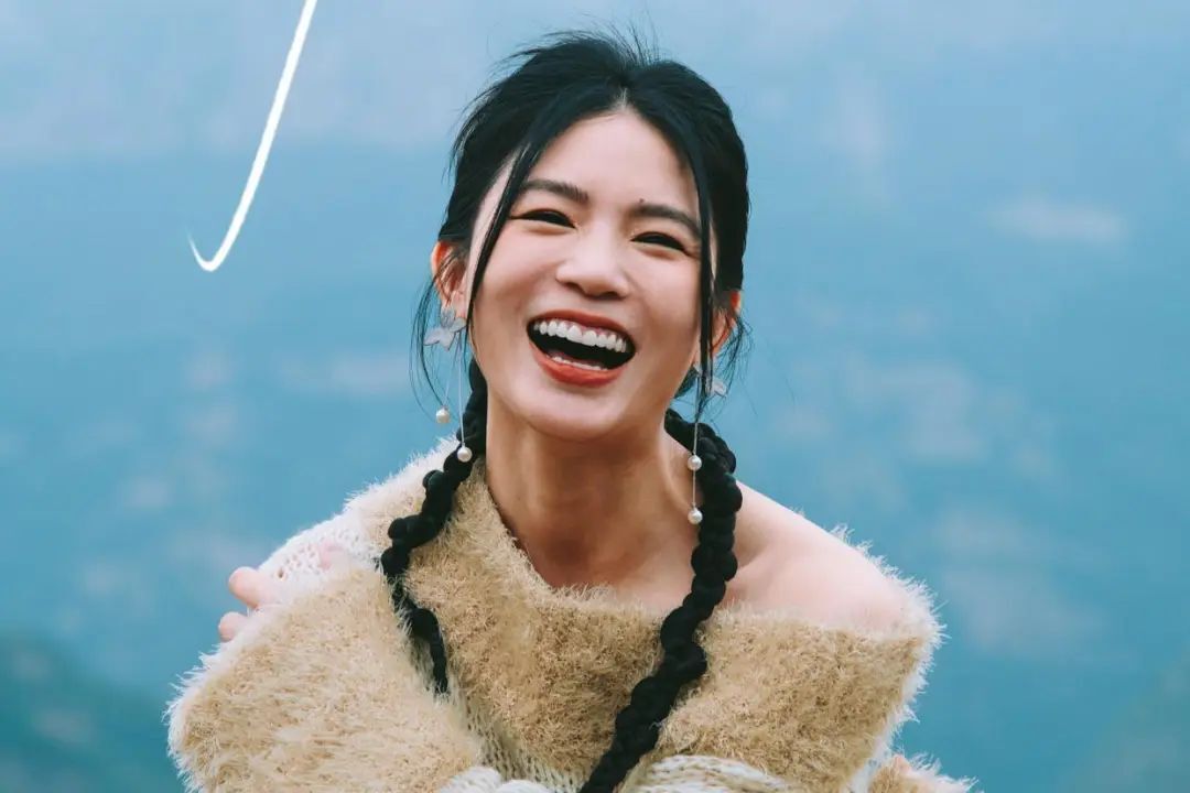 《浪姐6》双C站位惹争议，月亮姐姐误会大了，侯佩岑边缘得好尴尬插图2