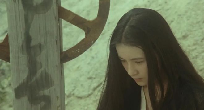 妈妈和女儿换身体？这部日本cult电影太挑战伦理观了！插图2