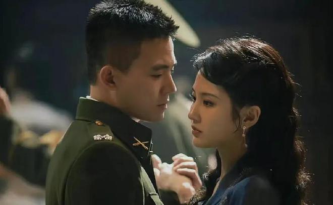 开播才一天就收视率爆表，这部谍战剧真是越看越停不下来插图