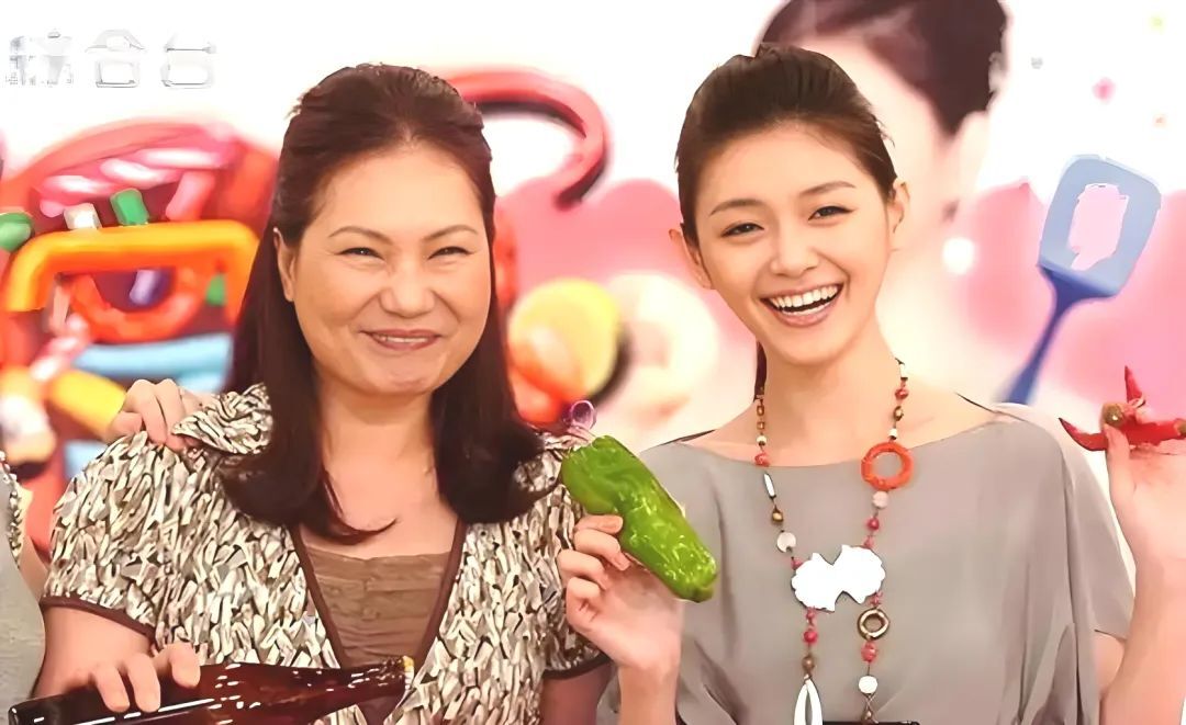 大S的遗产这么分！具俊晔和孩子平分惹争议，想买千万墓地，孩子暂不回京插图2