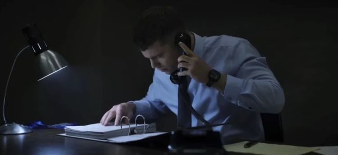 一口气刷完整部，Netflix的剧又上榜了插图2