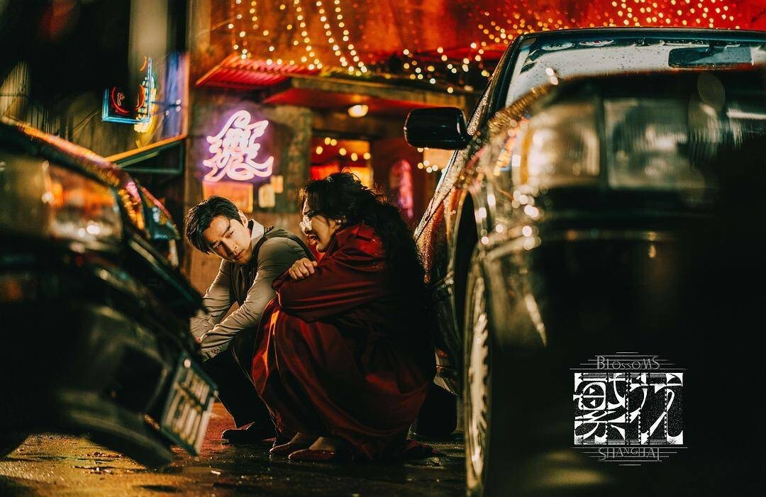 唐嫣和钟楚曦站一块，才发现骨相差这么多，一个头大脸平，一个亮眼迷人插图1