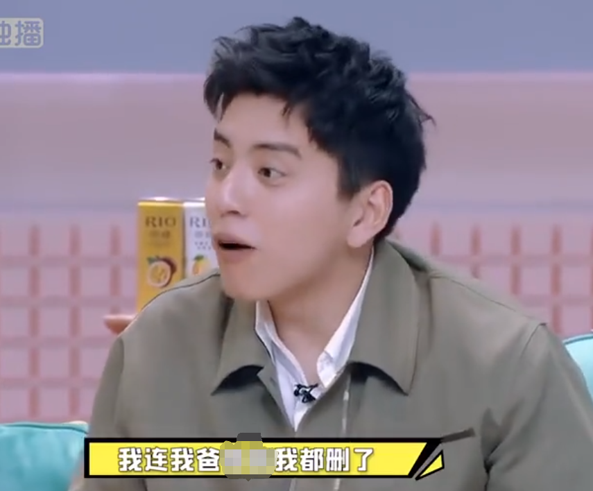 王大陆不会开特斯拉车门和司机吵起来了，被抓时一脸懵圈插图