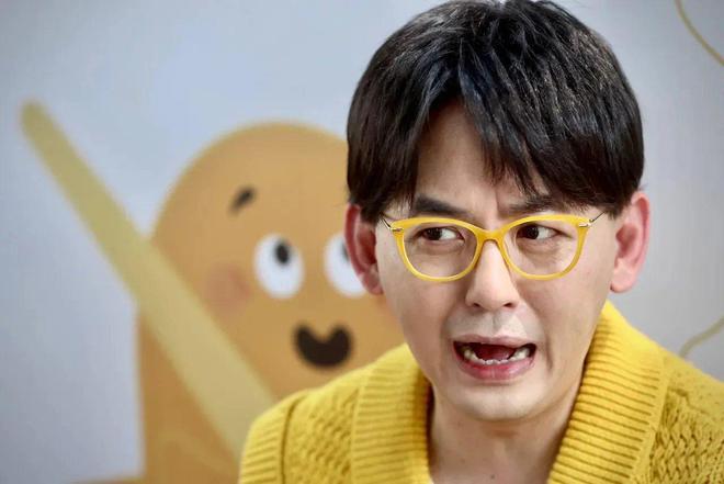 黄子佼判刑后首度现身，一家三口出游，全程没遮掩心情超好插图1