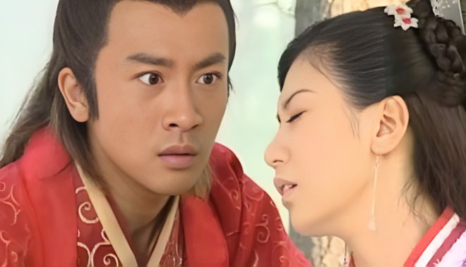 张无忌为啥会爱上赵敏？看她怎么折腾范遥就知道了，周芷若根本比不上插图1