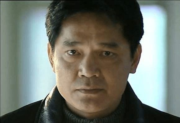 贾妮和男友同居八年，分手后赌气嫁给了前任的兄弟插图