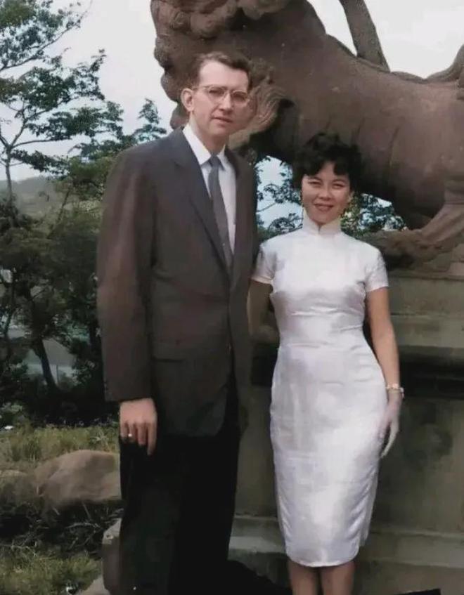 费翔62岁还没结婚？背后真相竟是他妈妈毕丽娜的半生坎坷换来的顶流传奇插图