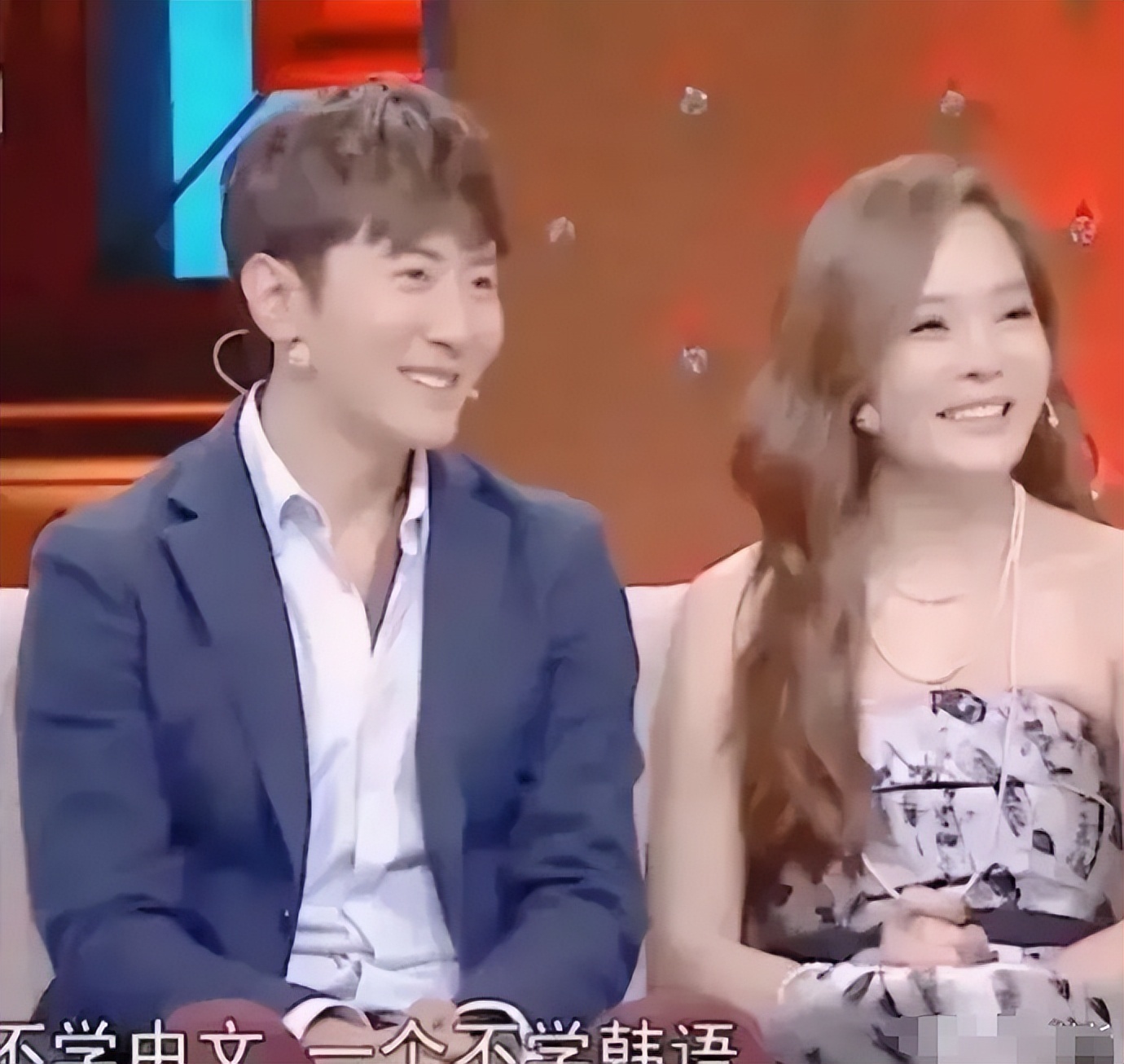 蔡琳离婚后难得夸梓淇，俩人相处挺和谐还开玩笑，评论区都在喊复合插图