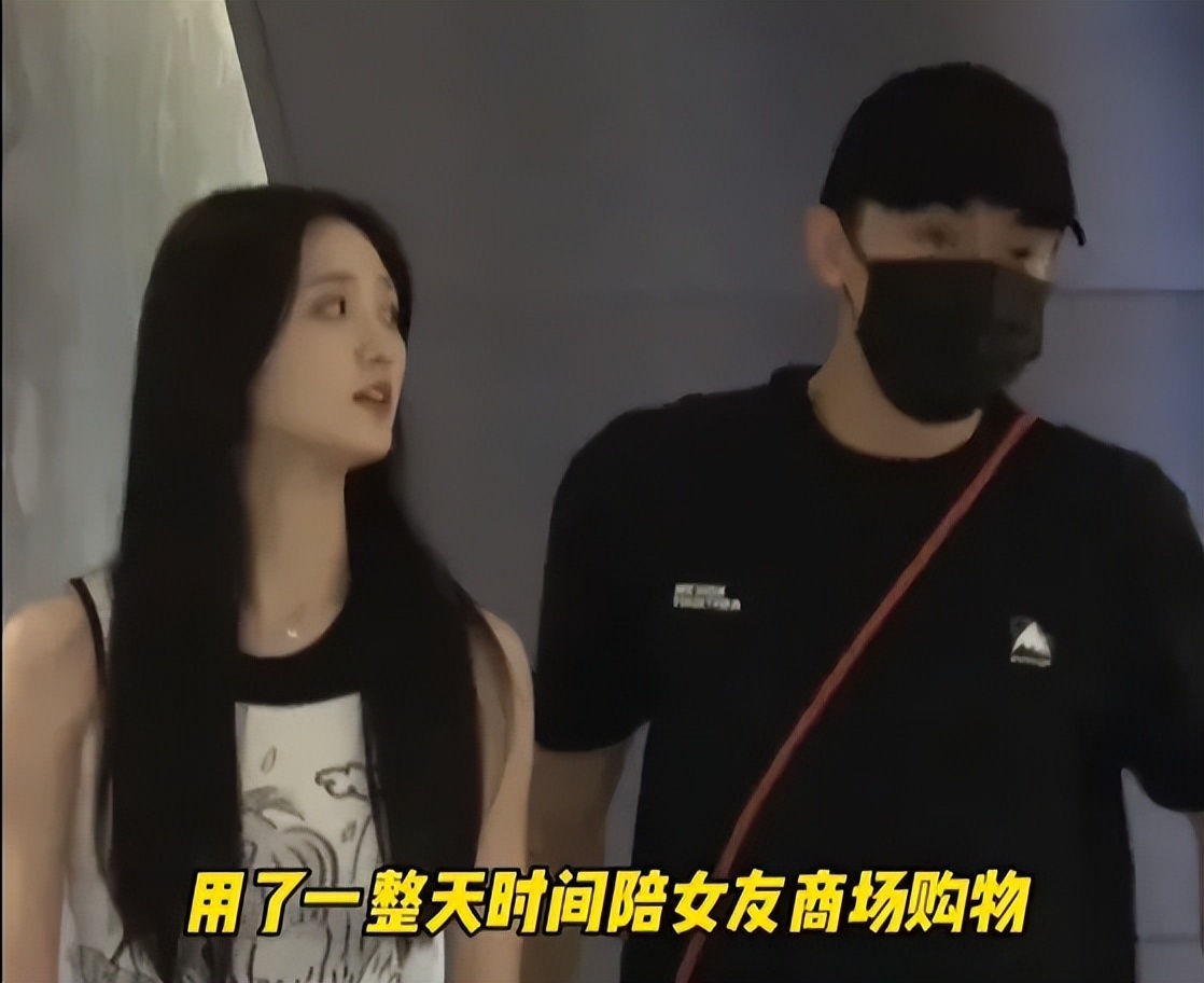 林更新恋情闹大了！绯闻女友搞事情，手滑点赞害赵丽颖挨骂插图1