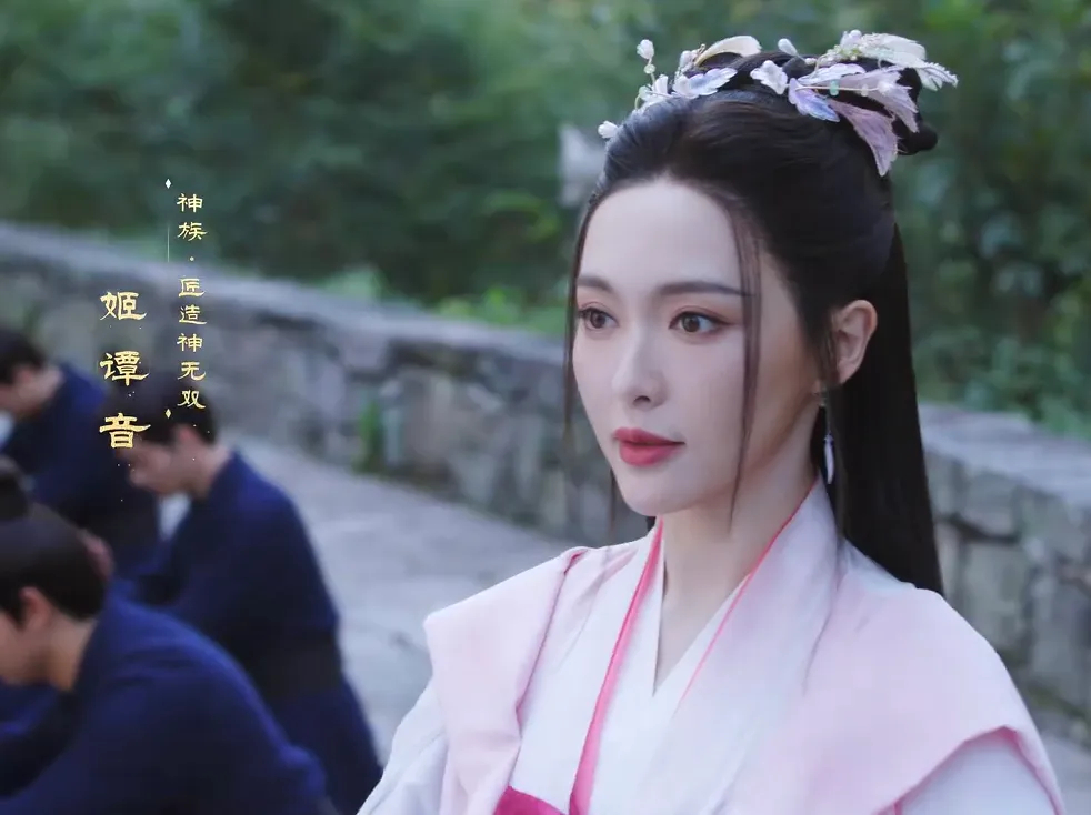 《念无双》开播！剧情老套滤镜重，41岁唐嫣被说不适合古偶角色插图