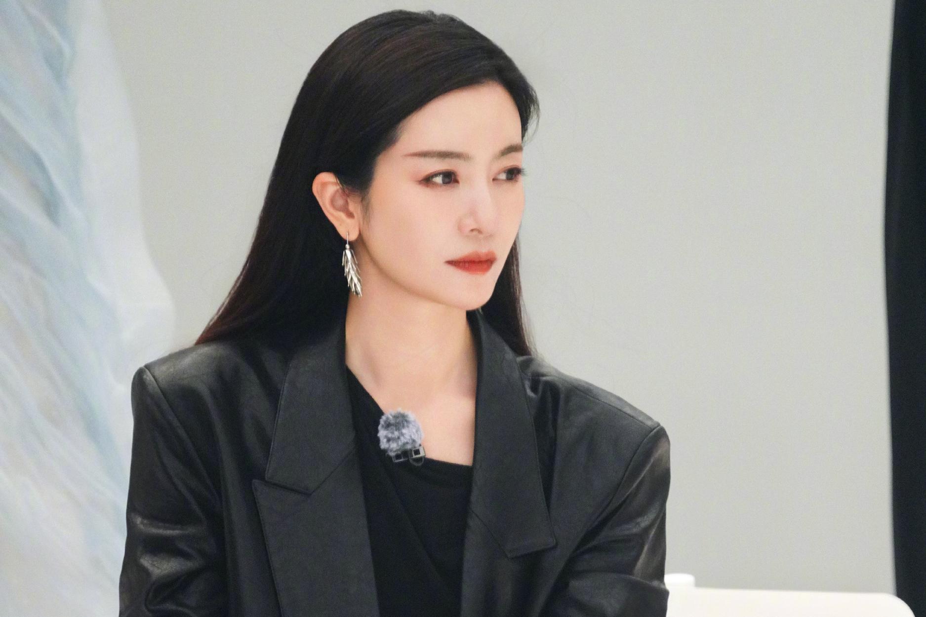 李晟靠《浪姐6》又火了，李佳航的黑料被挖出，粉丝喊话俩人离婚吧插图1