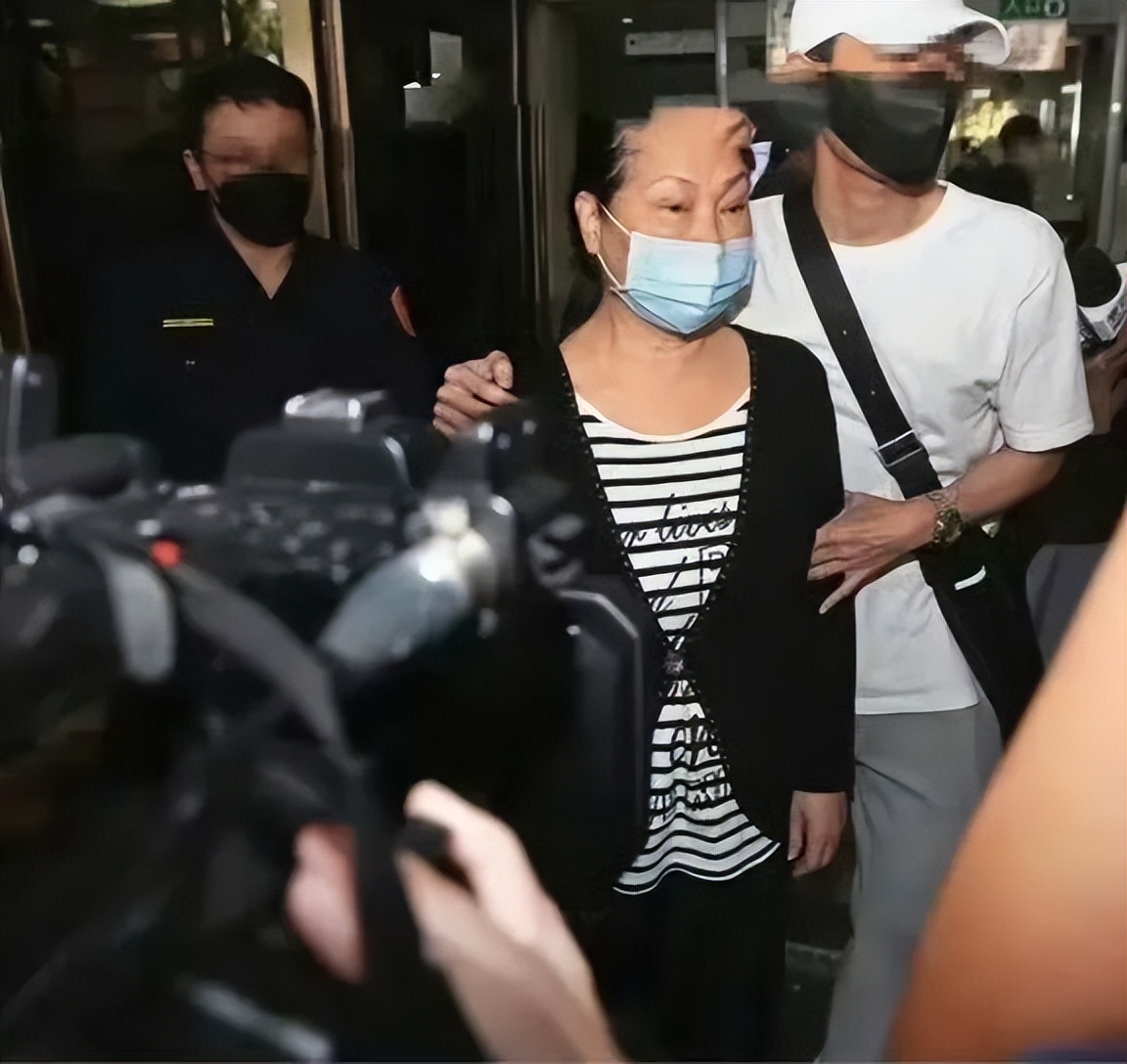 S妈吐露心声！怪汪小菲没给遗产？亲友爆料具俊晔想买大房子插图2