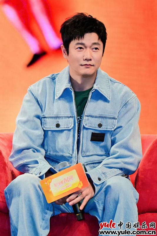 阳光洒在青春路上，肖央和大学生聊心灵治愈那些事儿插图1