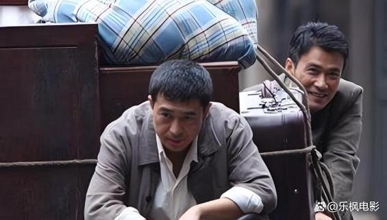 柳云龙和张嘉益联手，实力演员同台斗戏，打造抗战传奇故事插图