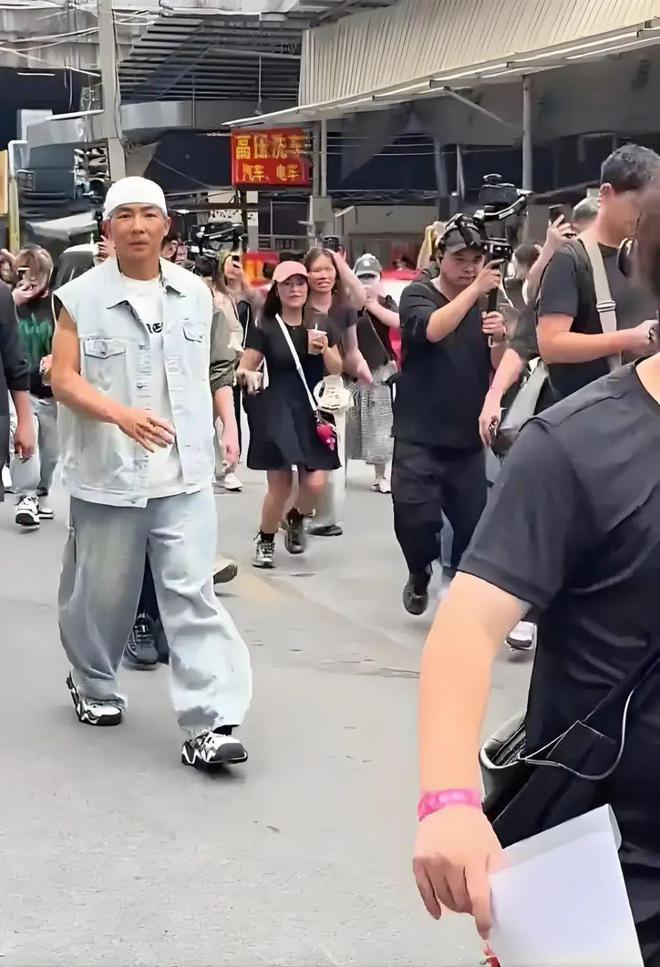 刘畊宏人设崩塌背后：周杰伦团队也救不了的健身帝国危机？插图1